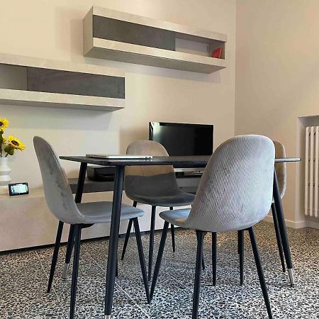 Lotus Home Eleganza E Accoglienza A 曼托瓦 外观 照片