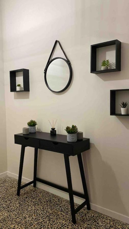 Lotus Home Eleganza E Accoglienza A 曼托瓦 外观 照片